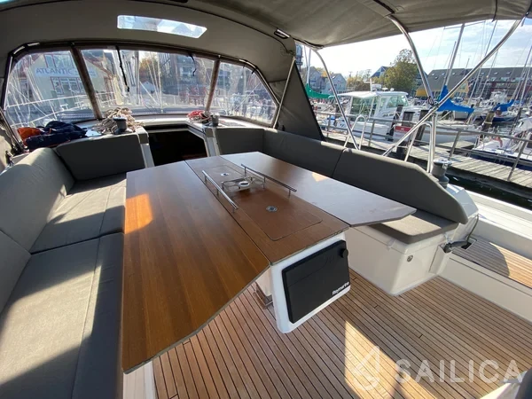Dufour 530 - Yacht Charter Sailica