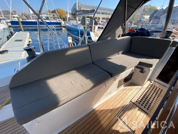 Dufour 530 - Yacht Charter Sailica