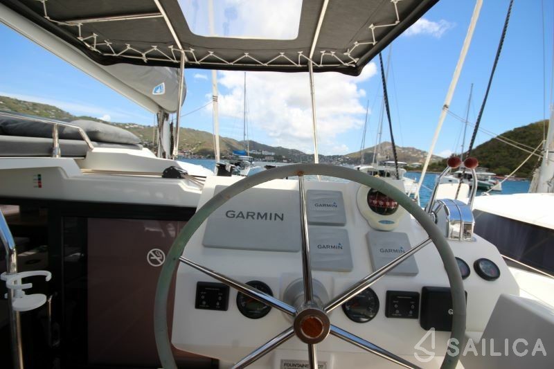 Saona 47 - Yacht Charter Sailica