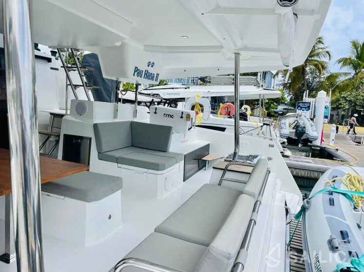 Elba 45 - Yacht Charter Sailica