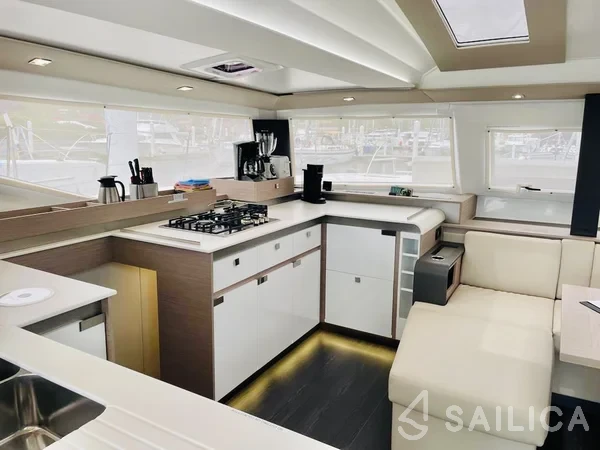 Elba 45 - Yacht Charter Sailica