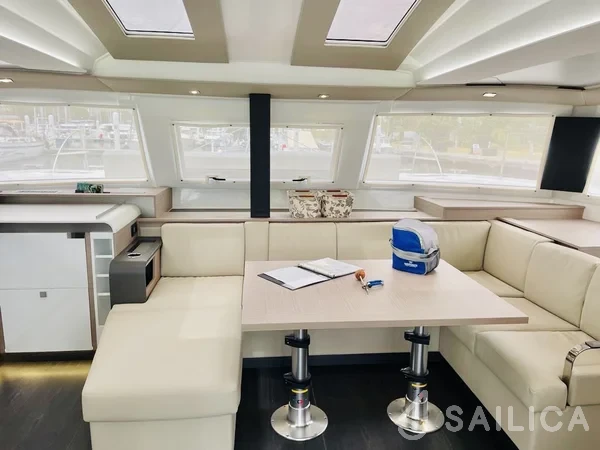 Elba 45 - Yacht Charter Sailica