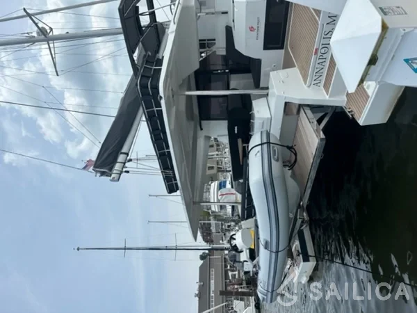Tanna 47 - Yacht Charter Sailica