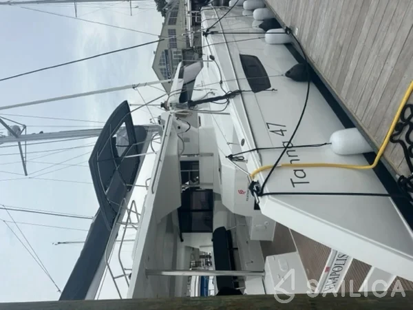 Tanna 47 - Yacht Charter Sailica