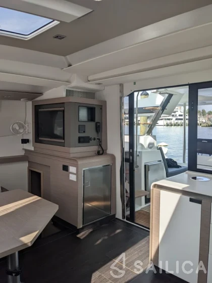 Tanna 47 - Yacht Charter Sailica