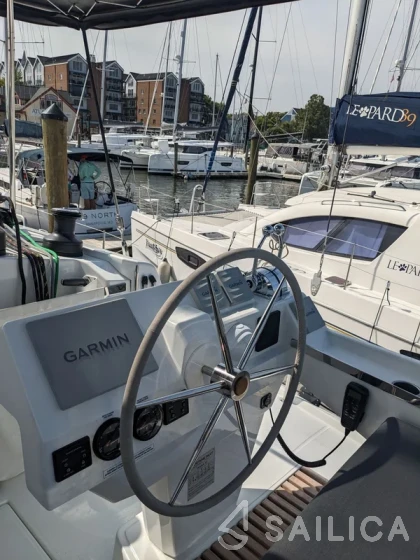 Tanna 47 - Yacht Charter Sailica