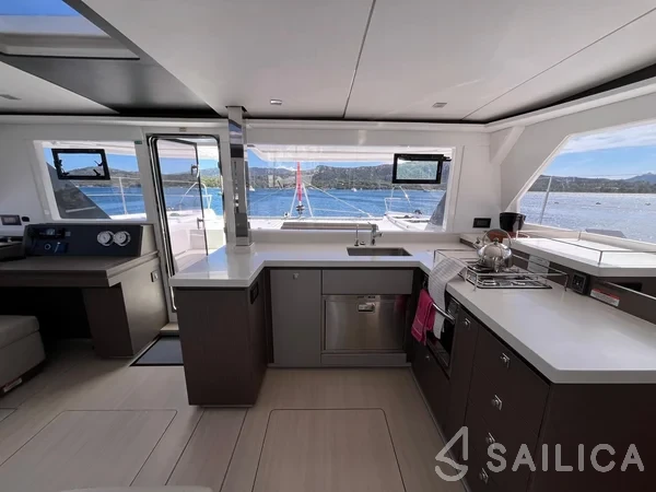 Leopard 45 - Yacht Charter Sailica