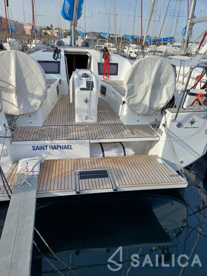 Sun Odyssey 410 - Yacht Charter Sailica