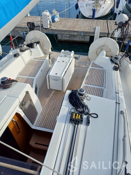 Sun Odyssey 410 - Yacht Charter Sailica