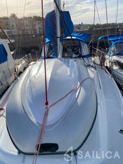Sun Odyssey 380 - Yacht Charter Sailica