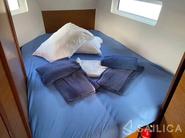 Sun Odyssey 380 - Yacht Charter Sailica