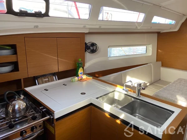Sun Odyssey 380 - Yacht Charter Sailica