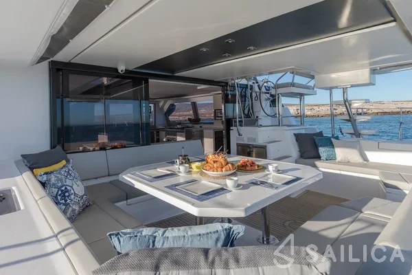 Leopard 50 - Yacht Charter Sailica