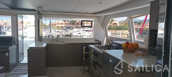 Leopard 50 - Yacht Charter Sailica