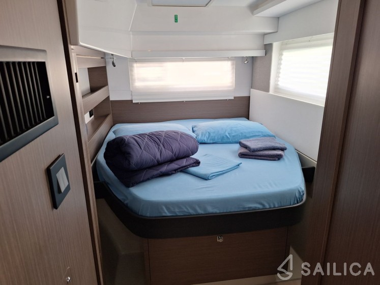 Leopard 42 - Yacht Charter Sailica