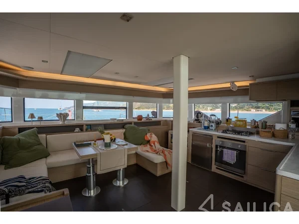 Lagoon 55 - Yacht Charter Sailica