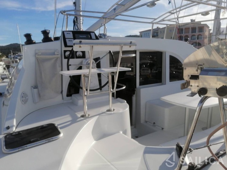 Lagoon 380 - Yacht Charter Sailica