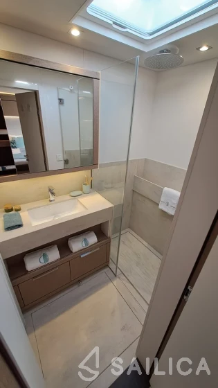 Lagoon Seventy 7 - Yacht Charter Sailica