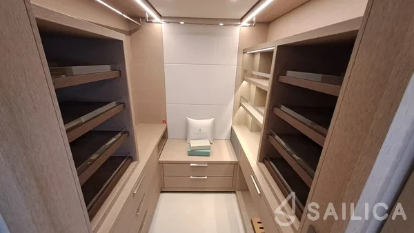 Lagoon Seventy 7 - Yacht Charter Sailica