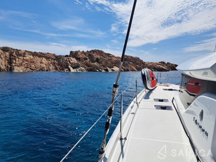 Lagoon 46  - Yacht Charter Sailica