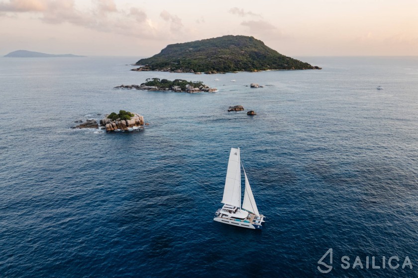 Lagoon Seventy 7 - Yacht Charter Sailica