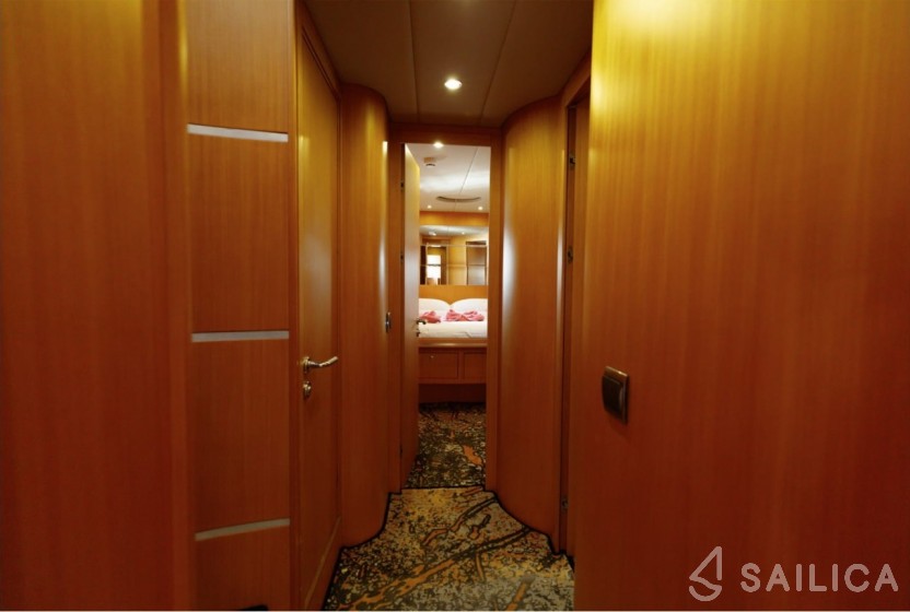 Numarine  55 - Yacht Charter Sailica