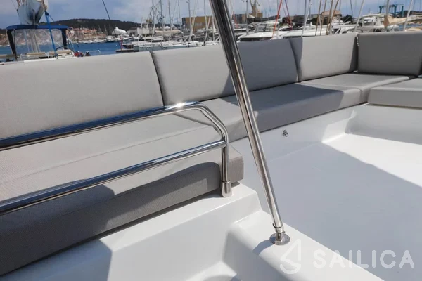 Tanna 47 - Yacht Charter Sailica