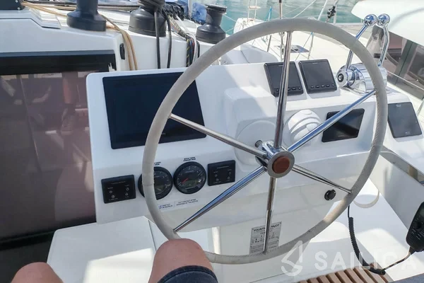 Tanna 47 - Yacht Charter Sailica