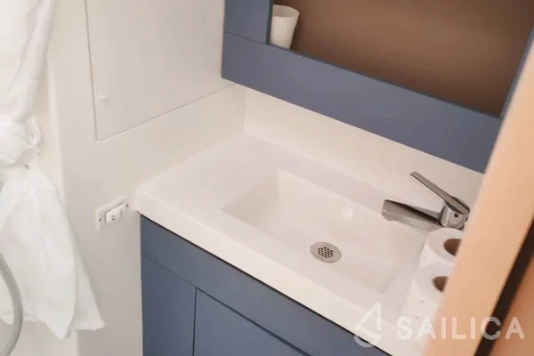 Tanna 47 - Yacht Charter Sailica