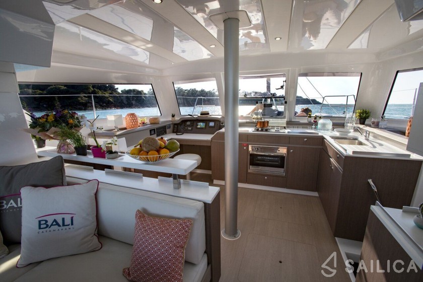 Bali Catspace - Yacht Charter Sailica