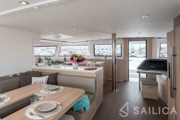 Bali 5.4. - Yacht Charter Sailica
