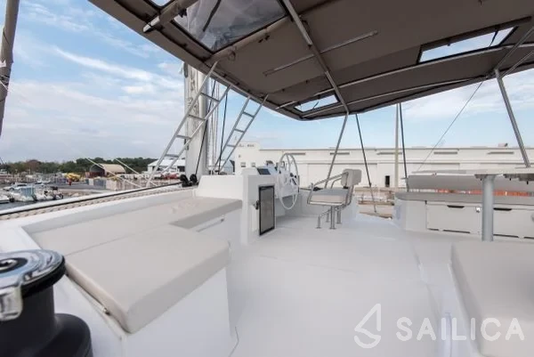 Bali 5.4. - Yacht Charter Sailica