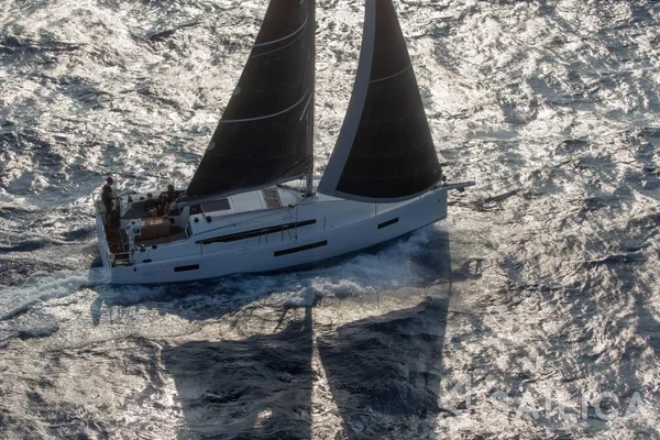 Sun Odyssey 410 - Yacht Charter Sailica