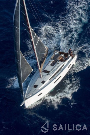Sun Odyssey 410 - Yacht Charter Sailica