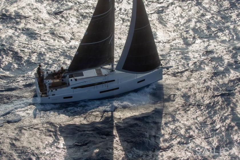 Sun Odyssey 410 - Yacht Charter Sailica