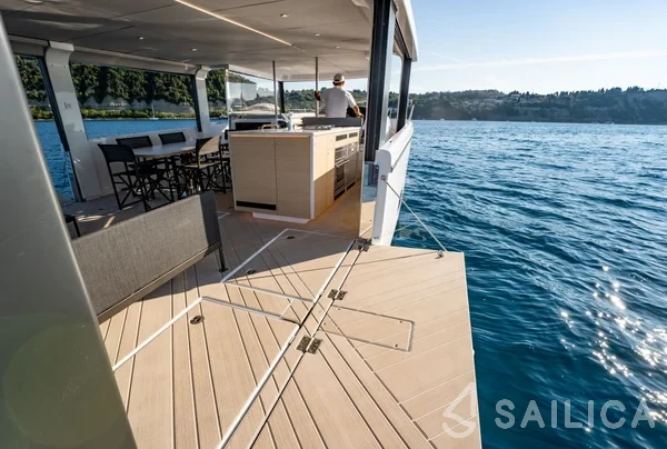 Custom Built - Yacht Charter Sailica