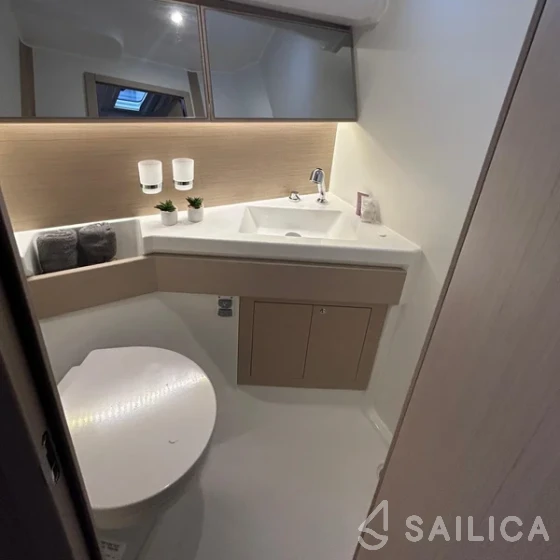 Custom Built - Yacht Charter Sailica