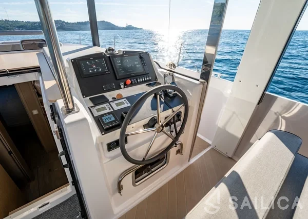 Custom Built - Yacht Charter Sailica