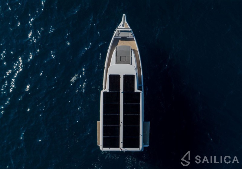 Custom Built - Yacht Charter Sailica