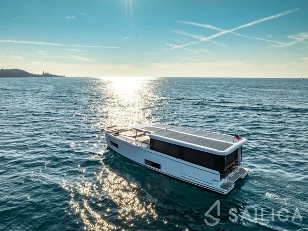 Custom Built - Yacht Charter Sailica