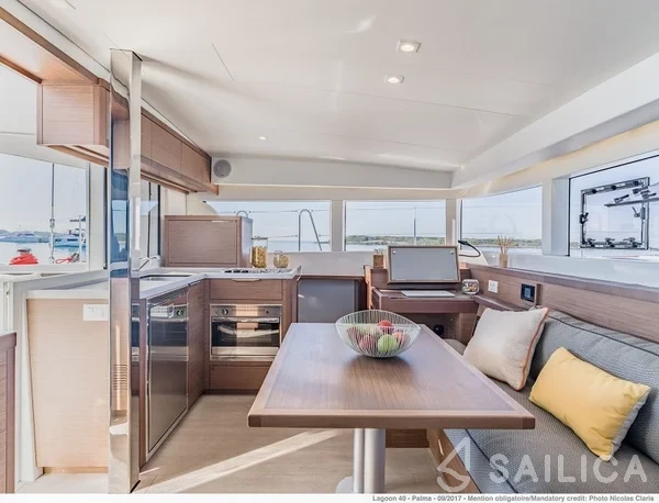 Lagoon 40 - Yacht Charter Sailica