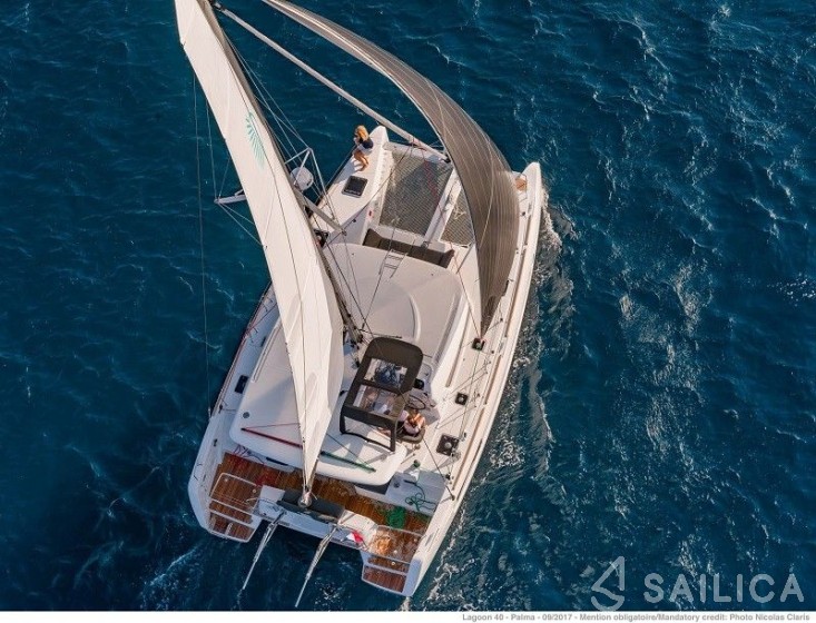Lagoon 40 - Yacht Charter Sailica