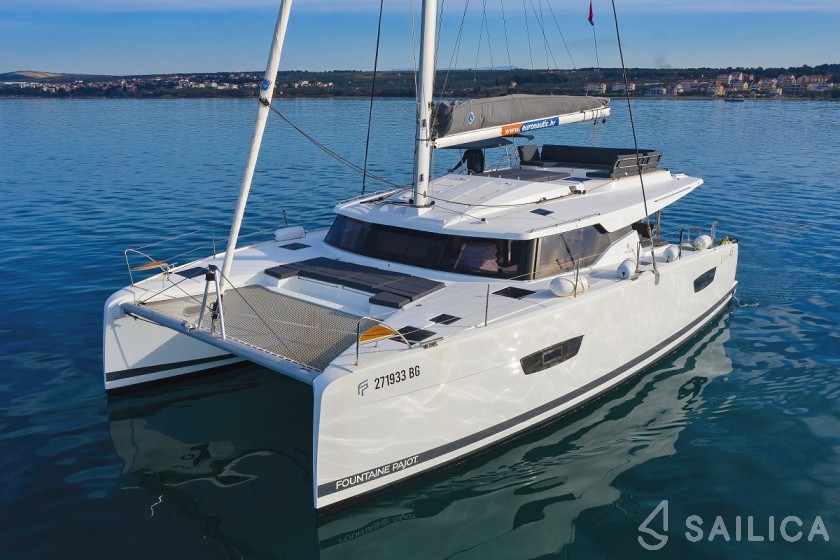 Elba 45 - Yacht Charter Sailica
