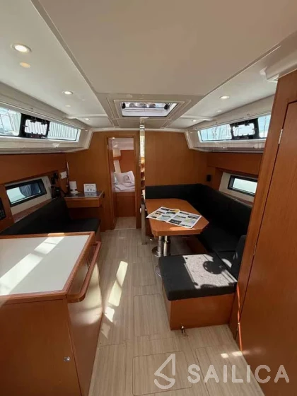 Bavaria C38 - Yacht Charter Sailica