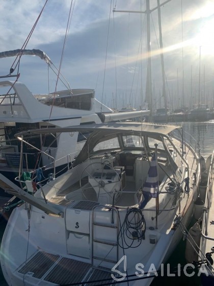 Oceanis 41.1 - Yacht Charter Sailica