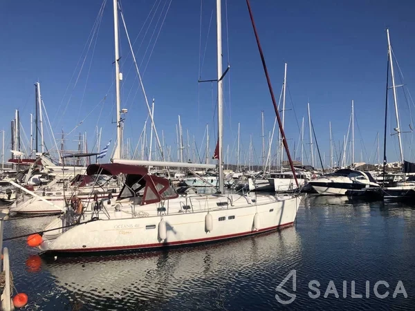 Oceanis 41.1 - Yacht Charter Sailica