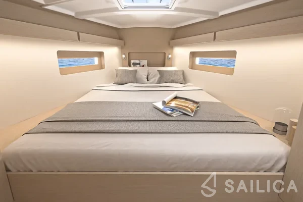 Oceanis 37.1 - Yacht Charter Sailica