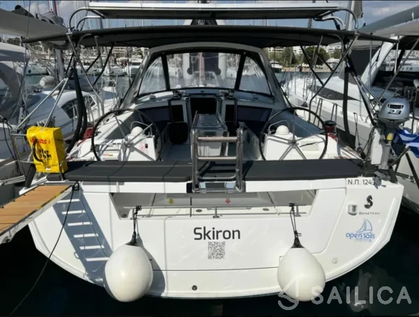 Oceanis 48 - Yacht Charter Sailica
