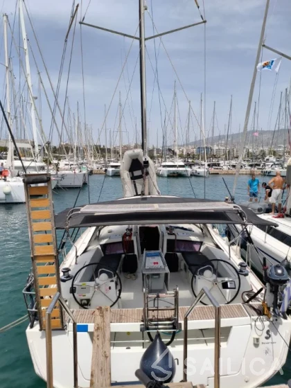 Oceanis 48 - Yacht Charter Sailica
