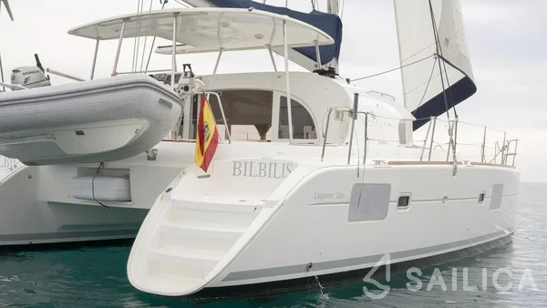 Lagoon 380 - Yacht Charter Sailica